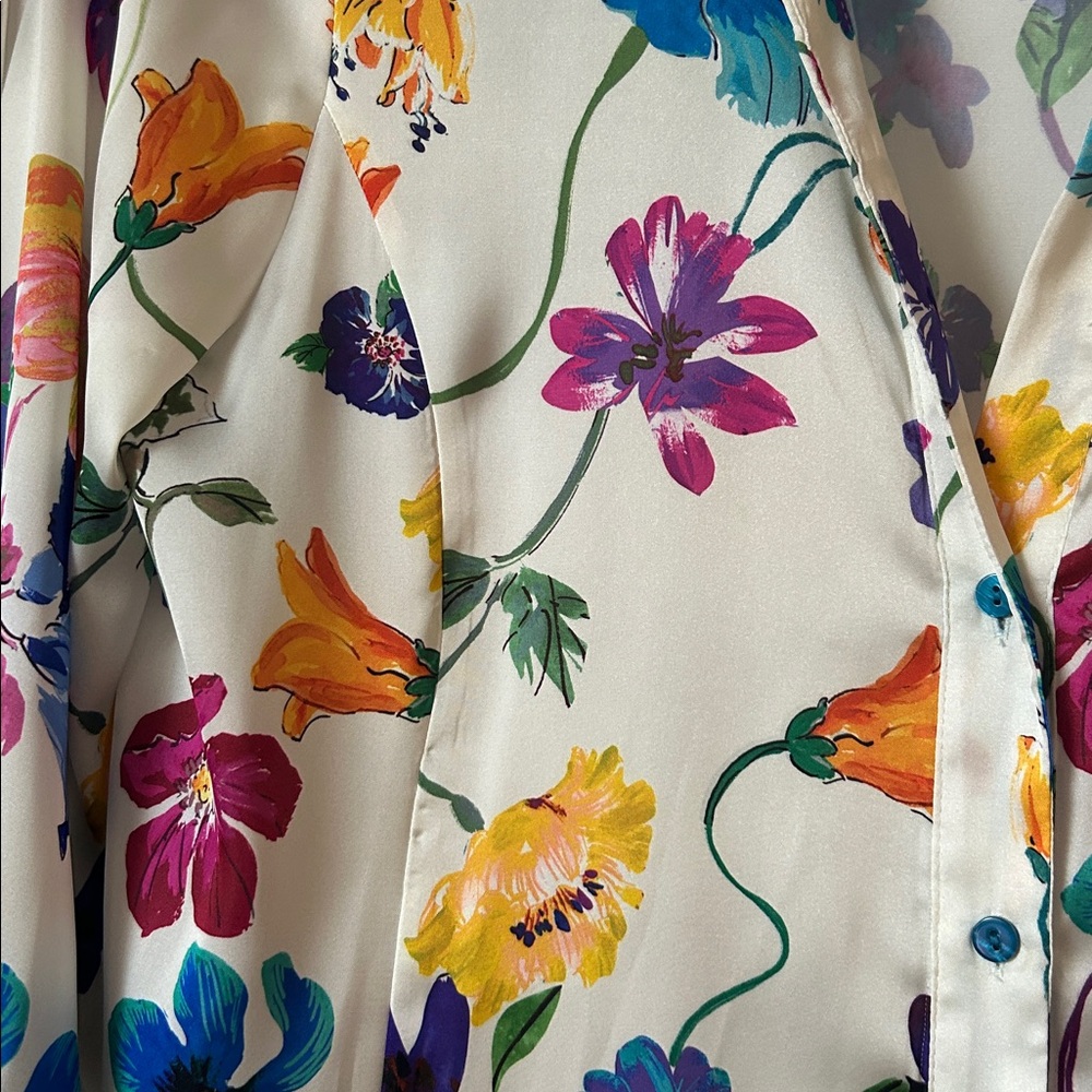 Zara White satin Floral Button-Front Shirt with Blue, Purple & Yellow Blooms - Picture 3 of 5